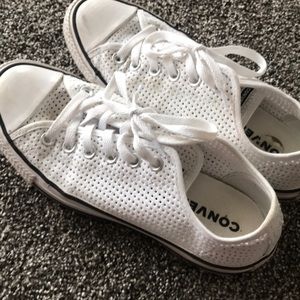 Converse shoes white with cute holes